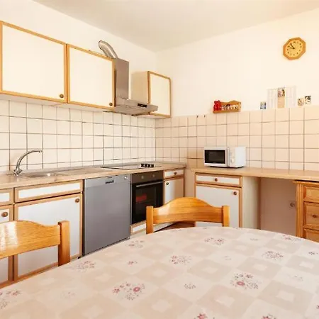 Maribela Apartment *