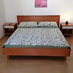 Maribela * 特罗吉尔
