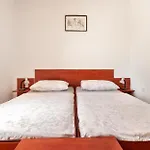 Maribela * 特罗吉尔
